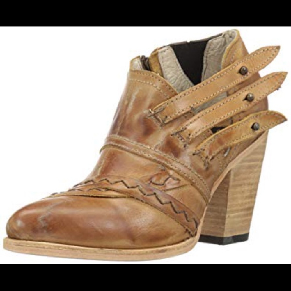 Freebird by Steven Gate ankle bootie 9